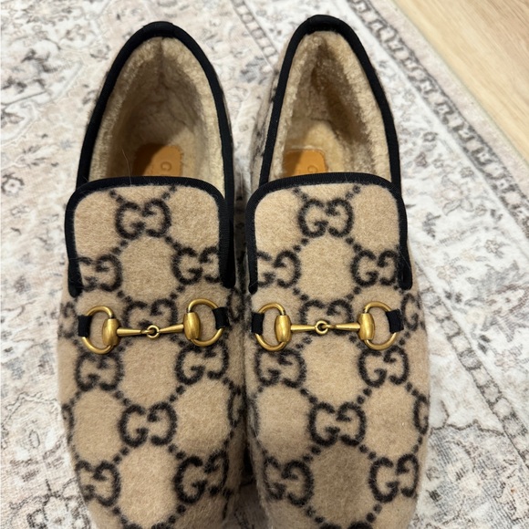 Gucci Beige & Black GG Wool Horsebit Slippers - Picture 6 of 6